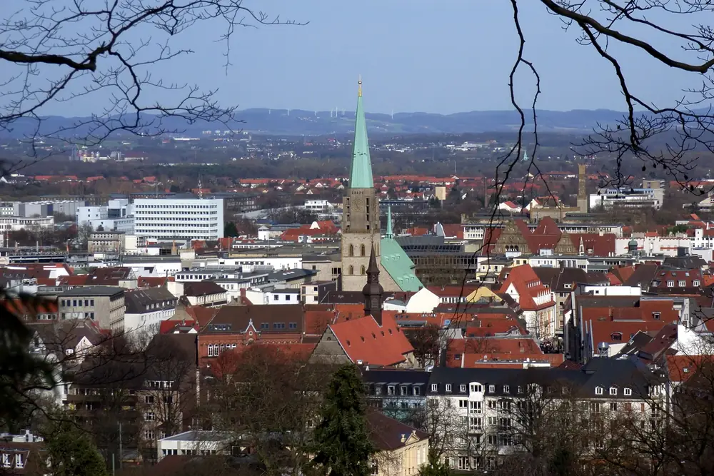 Blick vom Johannisberg über die Dächer der Altstadt